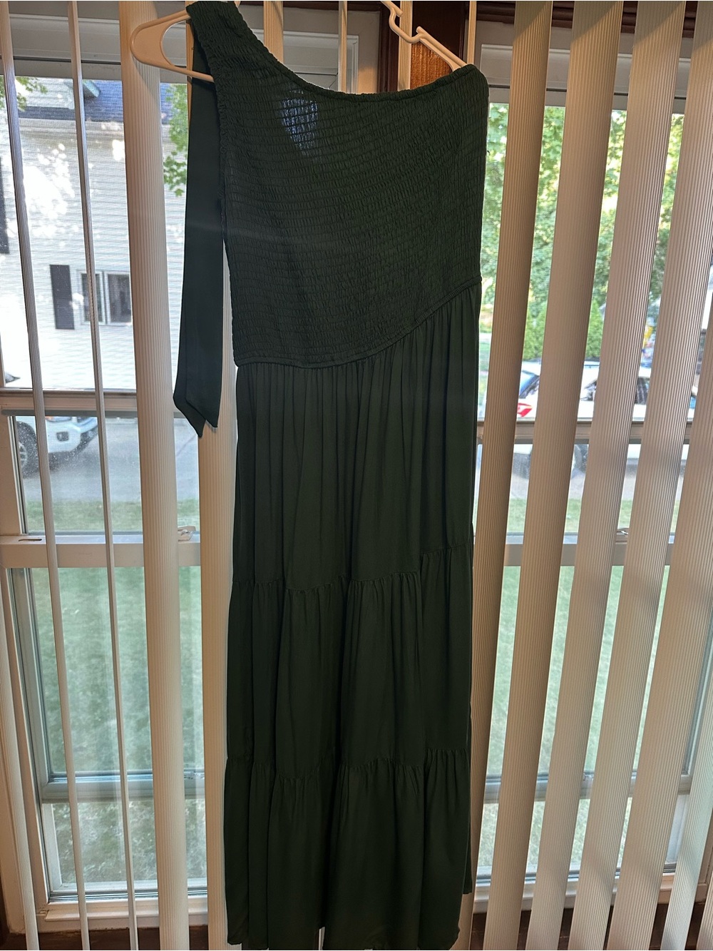 One-Shoulder Green Maxi Dress